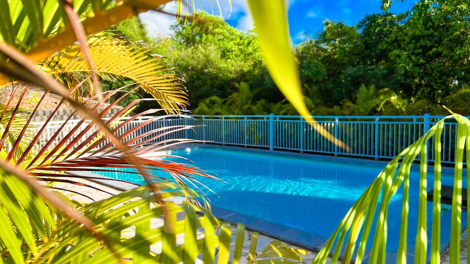Magnifique Appartement Fleurs Caraibes - 6 Personnes En Residence Avec Piscine Privee - Sainte Anne Exterior foto